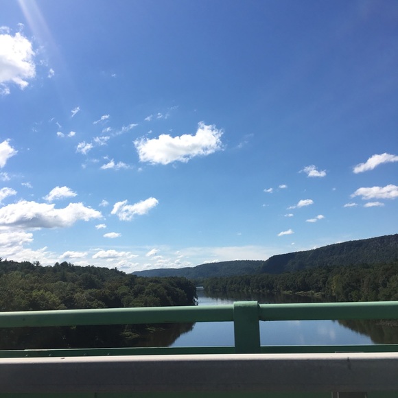 Meet your Posher, Veronica - Picture 1 of 2